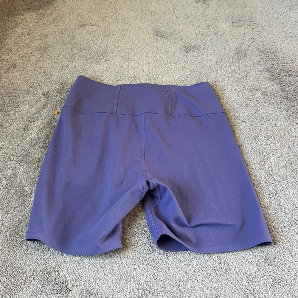 Uniqlo Purple Bike Shorts Activewear Workout Stretch SIZE M